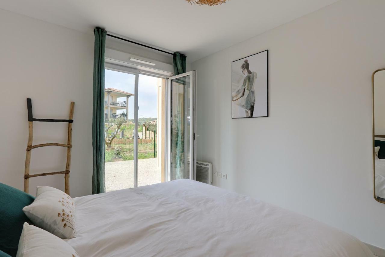 Le Petit Valmer Apartment ลาครัว-วัลแมร์ ภายนอก รูปภาพ