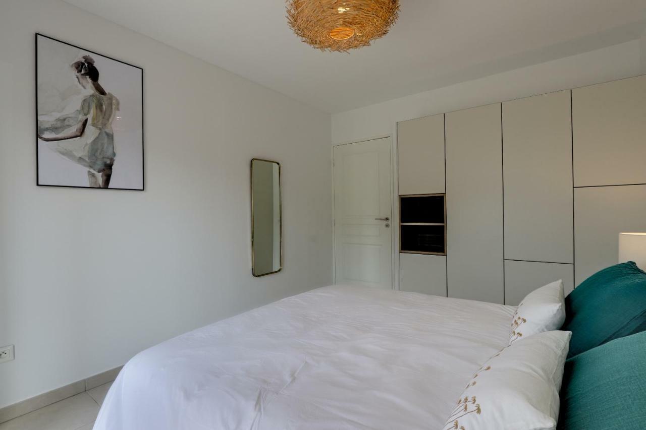 Le Petit Valmer Apartment ลาครัว-วัลแมร์ ภายนอก รูปภาพ